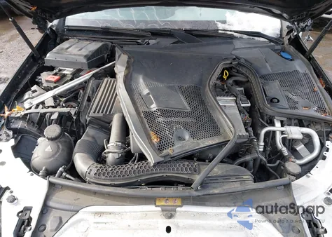 2017 Mercedes-Benz C 300 4Matic из США, поврежденный, VIN WDDWF4KBXHR280327